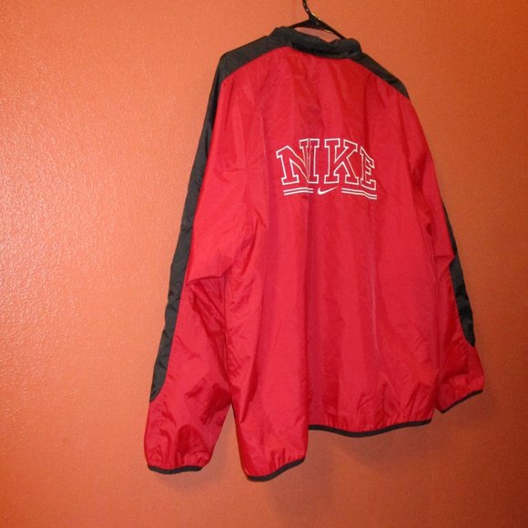 Nike Woman X Large Red Black White Full Zip Pockets Outdoors Windbreaker Jacket - Picture 7 of 11
